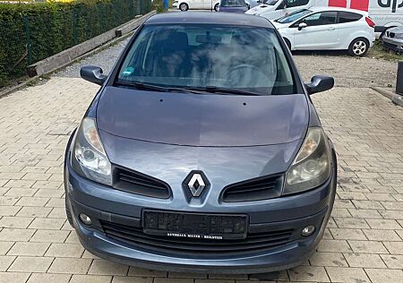 Renault Clio 5-Türer 1.2 16V Authentique