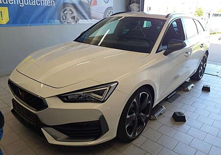 Cupra Leon ST VZ 4DRIVE 19Z./ACC/KEYLESS/DAB+/KAMERA