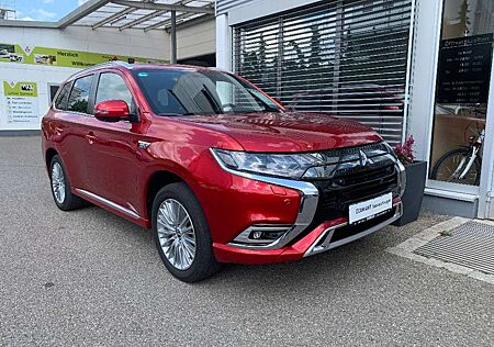 Mitsubishi Outlander Plug-in Hybrid PLUS Spirit-Paket 4WD