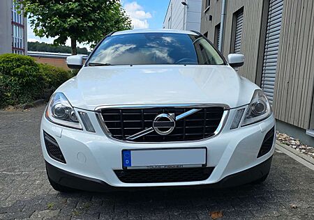 Volvo XC 60 XC60 XC60 D3 Geartronic Momentum