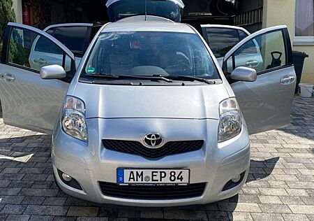 Toyota Yaris 1.33 VVT-i Cool+