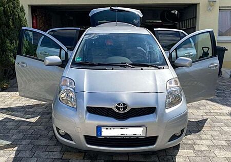 Toyota Yaris 1.33 VVT-i Cool+