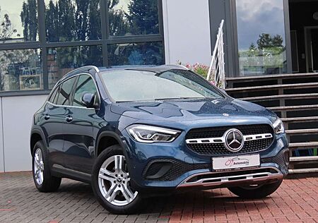 Mercedes-Benz GLA 220 d 4MATIC Autom. Leder Navi ACC