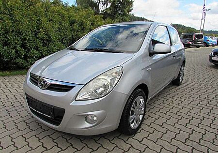 Hyundai i20 1.2 Classic 3-T. TÜV NEU