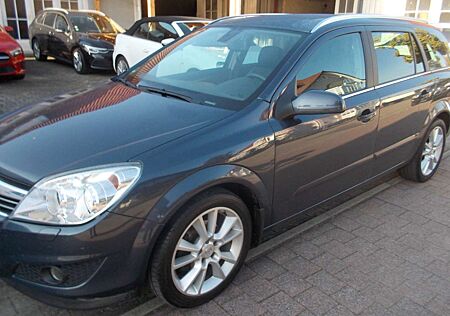Opel Astra H Caravan Cosmo