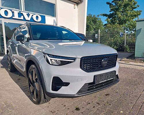 Volvo XC40 B4 Ultra Black Edition 2WD