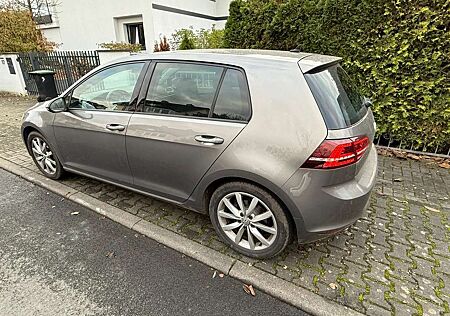 VW Golf Volkswagen Highline BMT