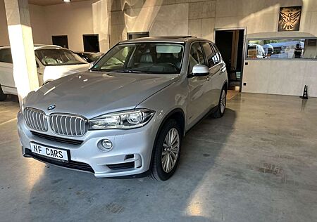 BMW X5 xDrive 40d 1.Hand,Pano,AHK,HUD,Leder,LED,EU6