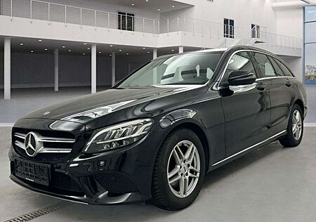 Mercedes-Benz C 220 T Avantg SHZ/ AHK / KAMERA / LED / NAVI