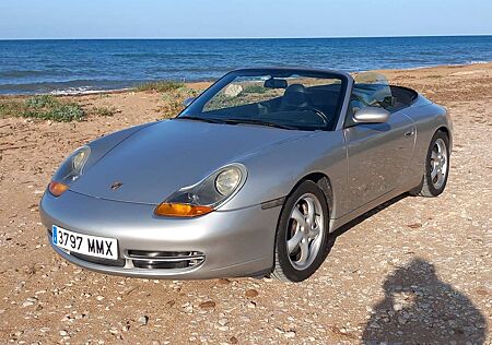 Porsche 996 Carrera 4