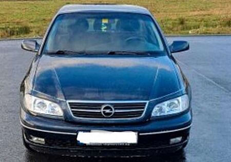 Opel Omega 2.2 16 V