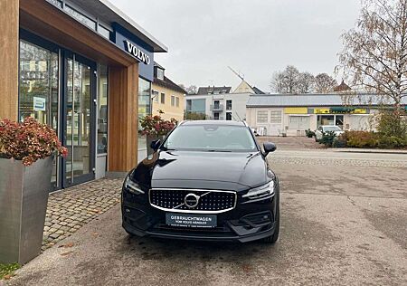 Volvo V60 Cross Country B5 Ultimate AWD/Bowers/360°+++