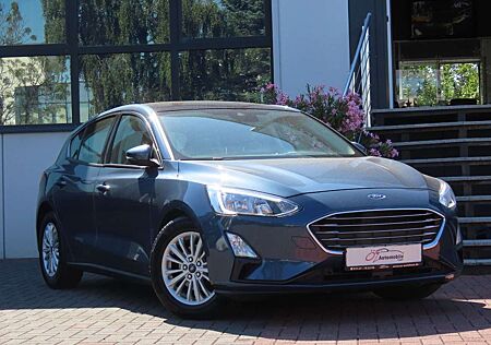 Ford Focus Titanium Pano Winter Navigation