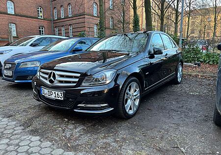 Mercedes-Benz C 200 T (BlueEFFICIENCY) 7G-TRONIC Avantgarde