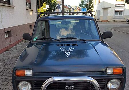 Lada Niva gebraucht kaufen Lada Niva 1.7i Only