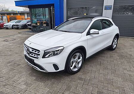 Mercedes-Benz GLA 180 Navi/Pano/Kam/SHZ/Bluetooth/Tempo