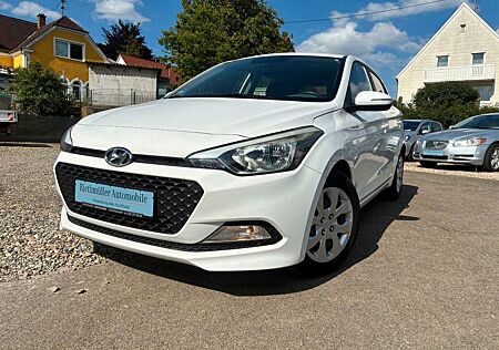 Hyundai i20 Initia Finanzierung/Garantie