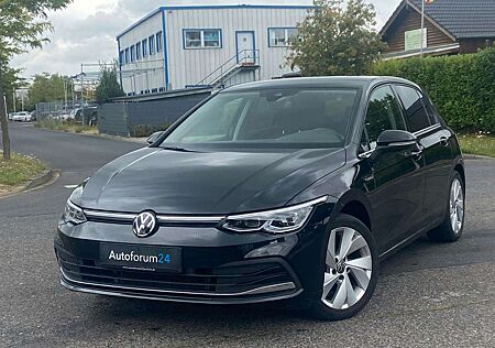 VW Golf Volkswagen VIII Lim. Style*Navi*PDC*SHZ*Velours*ACC*