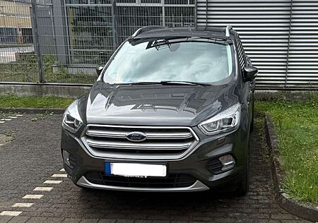 Ford Kuga 1.5 EcoBoost Automatik mit AHK
