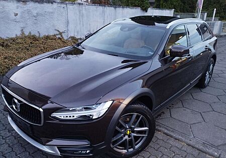 Volvo V90 Cross Country V90 CC AWD D5 - PANO/AHK/LUFT/HUD usw. - TOP