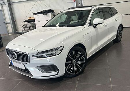 Volvo V60 2.0 Hybrid AWD Kombi Automatik *Navi*Kamera*