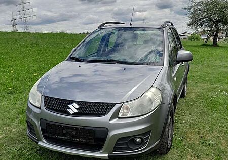 Suzuki SX4 Club