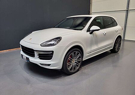 Porsche Cayenne GTS *TOP Ausstattung| Sport Chrono*