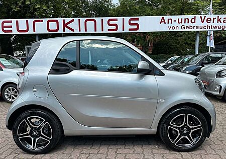 Smart ForTwo EQ*EXCL*60kW*PANO*NAVI*SHZ*PTS*KAM*22kW*