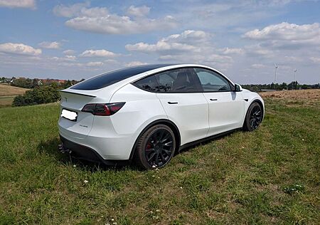 Tesla Model Y Long Range Dual Motor AWD