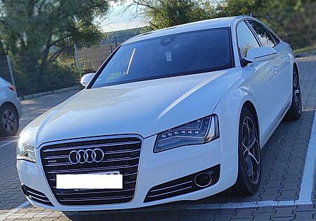 Audi A8 4.2 TDI DPF quattro tiptronic
