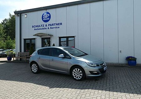 Opel Astra J Lim. 5-trg. Style // Sitzh., Allw., PDC,