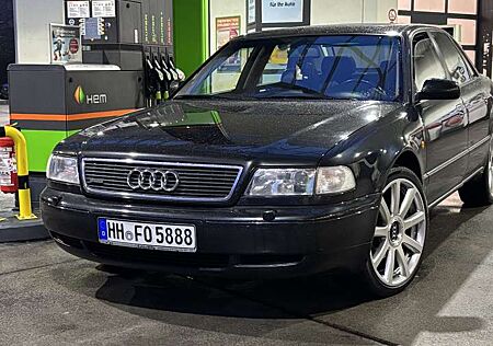 Audi A8 4.2 quattro