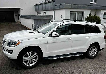 Mercedes-Benz GL 350 BlueTec 4Matic (166.824)