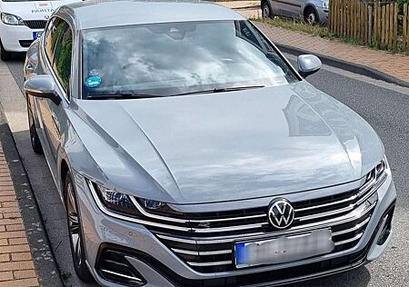 VW Arteon Volkswagen R-Line