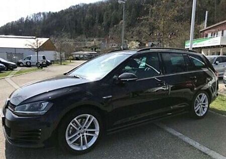 VW Golf Volkswagen GTD Variant BlueMotion Technology DSG