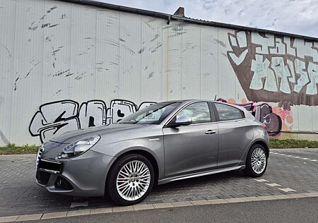 Alfa Romeo Giulietta gebraucht kaufen Alfa Romeo Giulietta 2.0 JTDM 16V TCT Turismo
