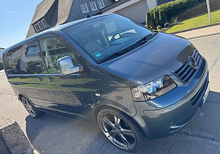 VW T5 Multivan Volkswagen 4MOTION Highline
