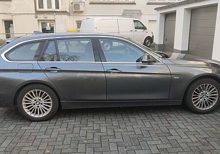 BMW 320d 320 3er Touring Diesel Touring xDrive Luxury Line