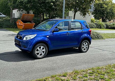 Daihatsu Terios 4x4* 65tkm* AHK* TÜV & Service neu!