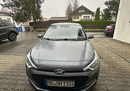 Hyundai i20 1.2 YES!