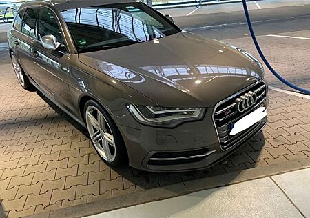 Audi A6 Avant 3.0 TDI DPF quattro tiptronic