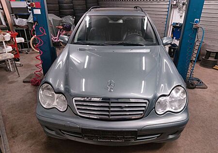 Mercedes-Benz C 180 gebraucht kaufen Mercedes-Benz C 180 KOMPRESSOR T*LEDER*AHK*ALU*TÜV NEU