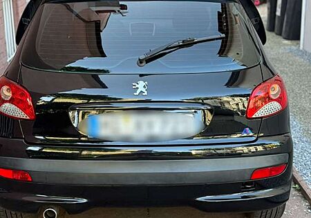 Peugeot 206 + 75 Street Racing