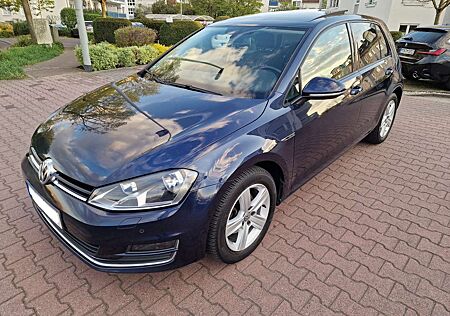 VW Golf Volkswagen 1.6 TDI BlueMotion Technology Lounge