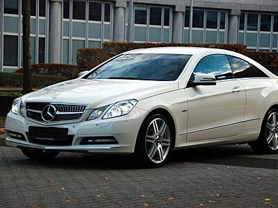 Mercedes-Benz E 250 CGI BlueEfficiency| XENON| ILS| NAVI| PDC