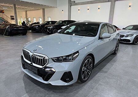 BMW 520 i M Sport*Pano*LED*360°*H&K*Carbon*Shadow*