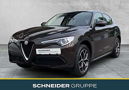 Alfa Romeo Stelvio Lusso Q4 2.0 Turbo KAMERA+NAVI+LED+SHZ