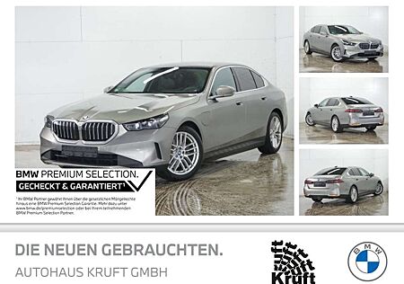 BMW 530 e LC PROF+PANO+HUD+ICONOC GLOW+DAP+PAP