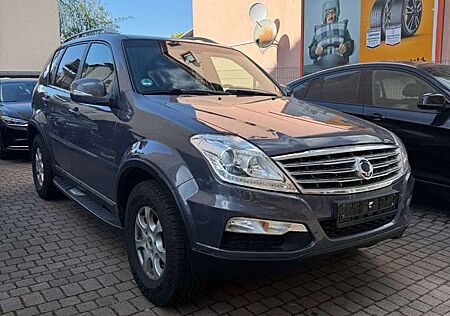 SsangYong Rexton 4WD 7-Sitzer Leder