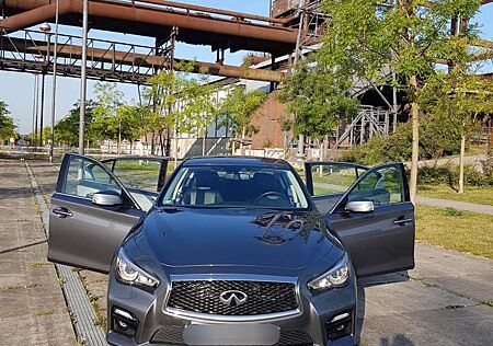 Infiniti Q50 Q50 dazu beide Felgen (Silber und Schwarz)